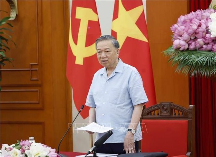 Tổng Bí thư, Chủ tịch nước Tô Lâm chủ trì cuộc làm việc với Ban Chỉ đạo Trung ương về sơ kết 1 năm vận hành mô hình tổ chức tổng thể của hệ thống chính trị, mô hình chính quyền 3 cấp. Ảnh: TTXVN