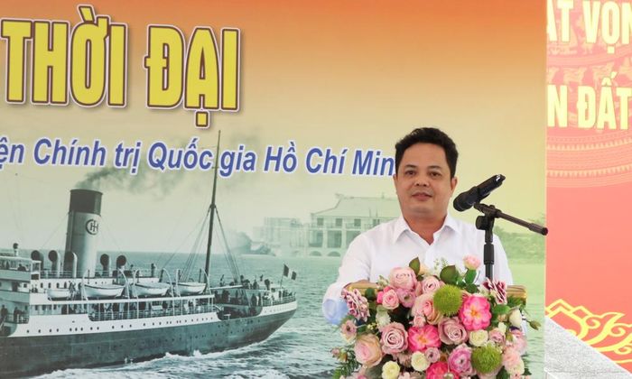  Đồng chí Khổng Đức Thanh phát biểu khai mạc trưng bày. 
