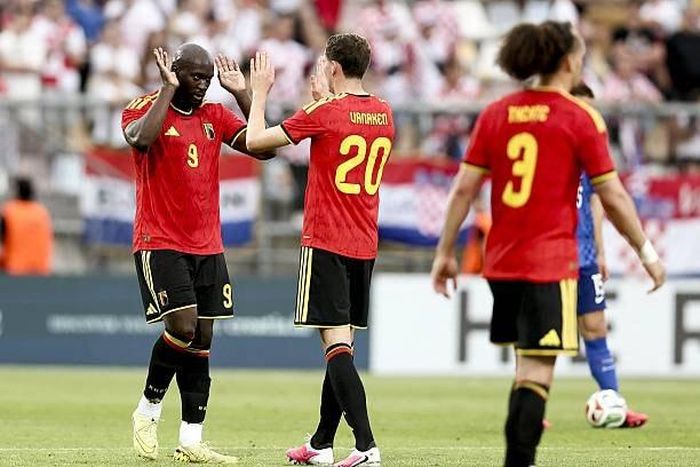Romelu Lukaku ghi bàn thắng thứ 90 cho đội tuyển quốc gia.