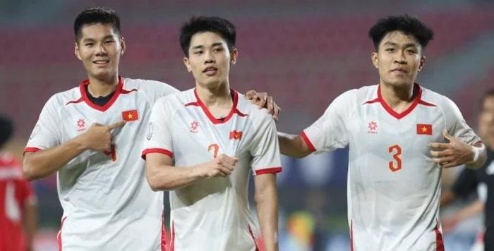Đình Bắc cùng các đồng đội chơi ấn tượng ở U23 Việt Nam.