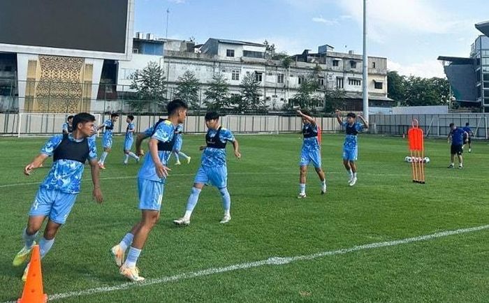 Việt Nam có bữa tập cuối cùng trước trận gặp U19 Myanmar.