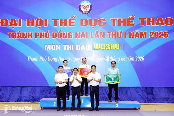 3 đơn vị dẫn đầu toàn đoàn giải trẻ. Ảnh: Huy Anh