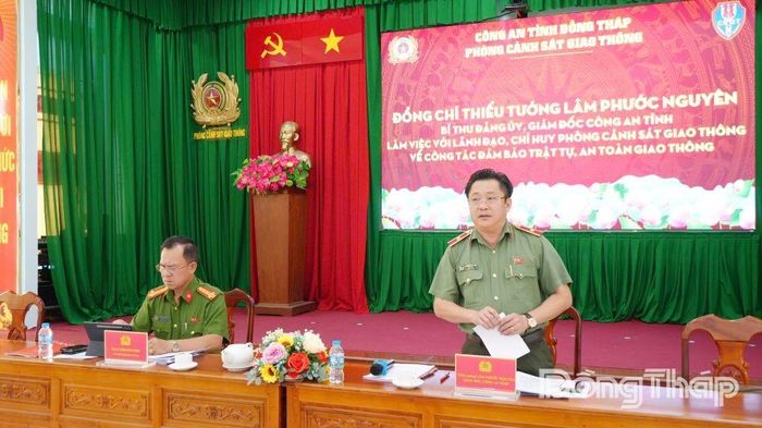 Thiếu tướng Lâm Phước Nguyên phát biểu chỉ đạo.