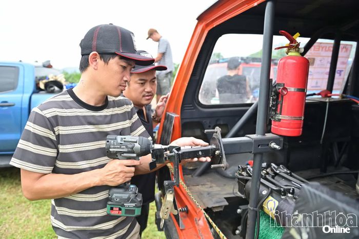 Các xe chuẩn bị kỹ thuật.