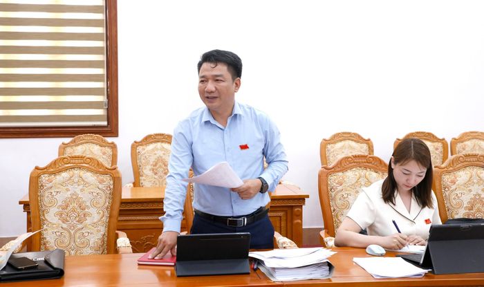 Đại biểu tham gia ý kiến tại Tổ thảo luận số 2.