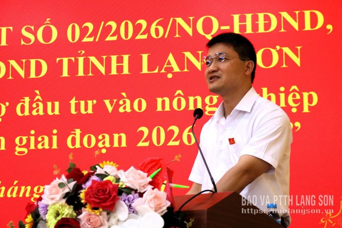 Đồng chí Trịnh Tiến Duy phát biểu tại hội nghị tiếp xúc