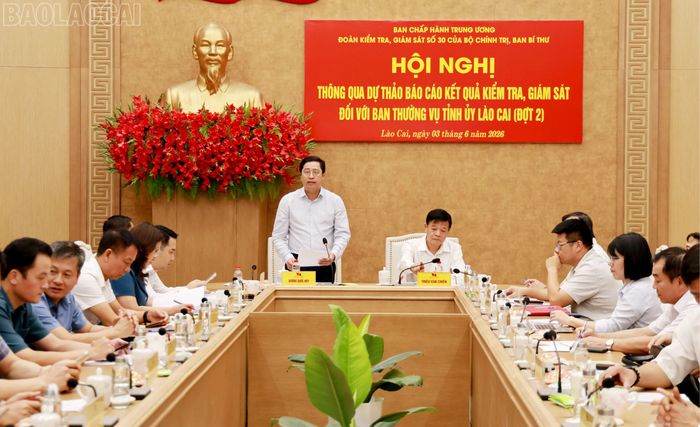 Đồng chí Dương Quốc Huy - Ủy viên Ban Chấp hành Trung ương Đảng, Bí thư Tỉnh ủy phát biểu tại buổi làm việc.