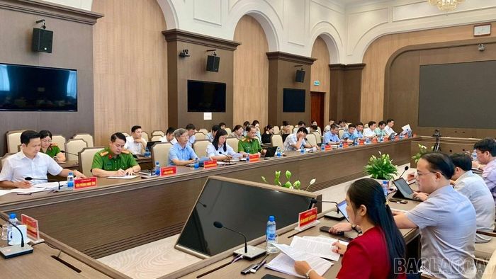Các đại biểu tham dự hội nghị.