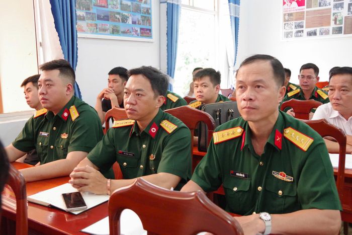 Cán bộ trực tiếp tham gia việc lấy mẫu tham dự tập huấn