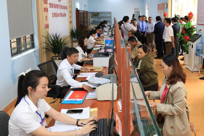Tình trạng mất cân bằng về số lượng, chất lượng cán bộ cấp xã đang là "điểm nghẽn" trong vận hành chính quyền cơ sở tại Lâm Đồng