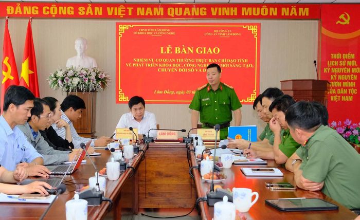Đại tá Nguyễn Tường Vũ, Phó Giám đốc Công an tỉnh Lâm Đồng phát biểu nhận nhiệm vụ