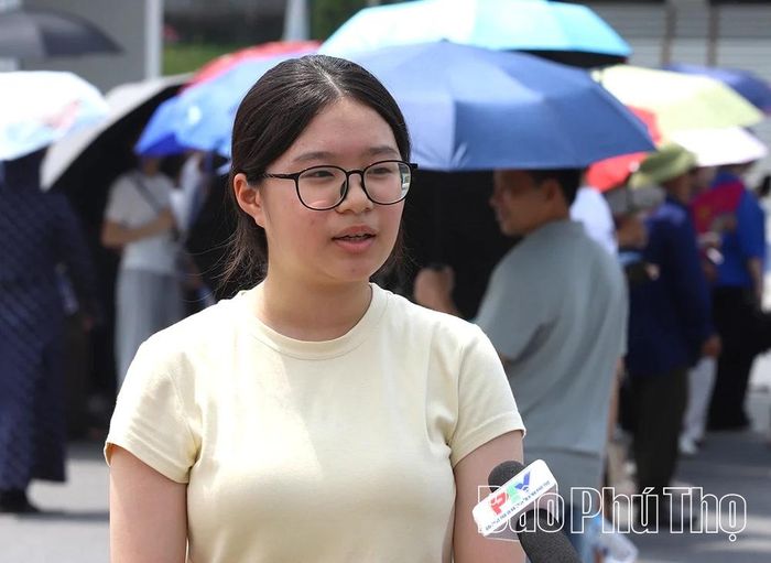 Em Nguyễn Bảo Tuyền (học sinh Trường THCS Gia Cẩm) đánh giá đề thi chuyên năm nay có độ phân hóa rất cao, đòi hỏi tư duy sâu.