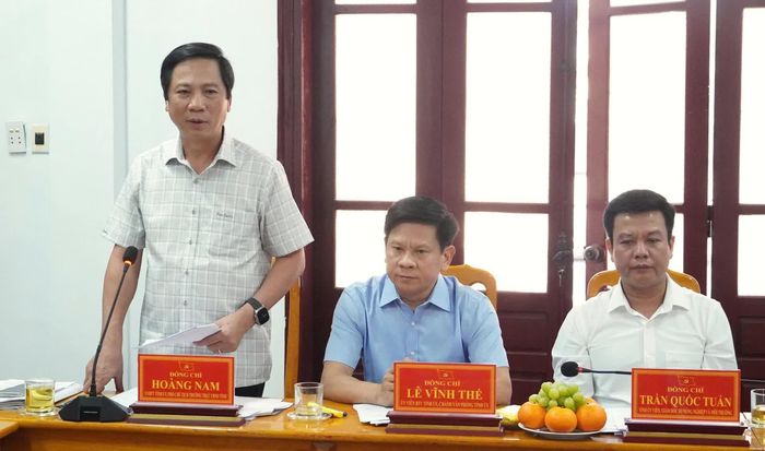 Đồng chí Hoàng Nam, Phó Chủ tịch Thường trực UBND tỉnh phát biểu tại buổi làm việc - Ảnh: Q.V