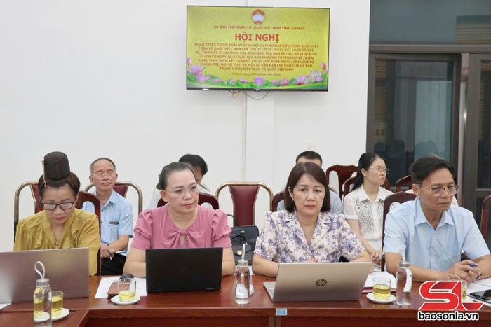 Các đại biểu dự hội nghị.
