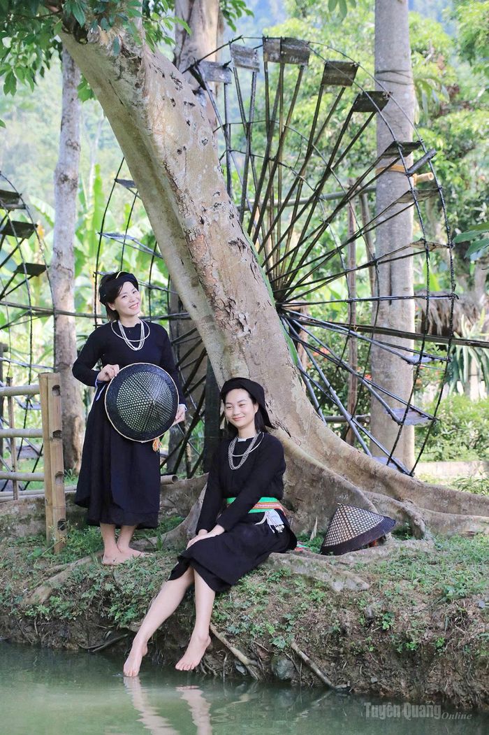 Chiếc cọn nước là biểu tượng văn hóa gắn bó với đời sống, lao động sản xuất của đồng bào dân tộc Tày.