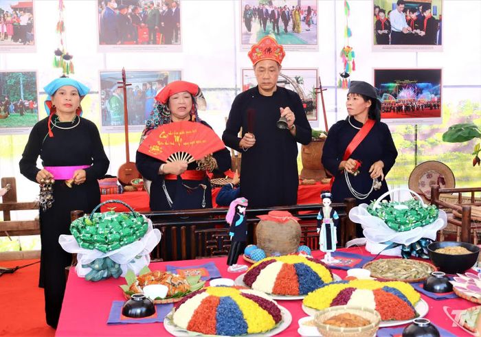 Nghi lễ mừng cơm mới là một trong những nét đẹp văn hóa truyền thống đặc sắc của đồng bào các dân tộc ở Thái Nguyên.