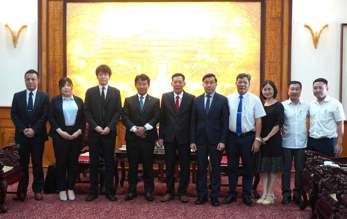  Lãnh đạo thành phố Huế và Đoàn công tác thành phố Shizuoka (Nhật Bản) 