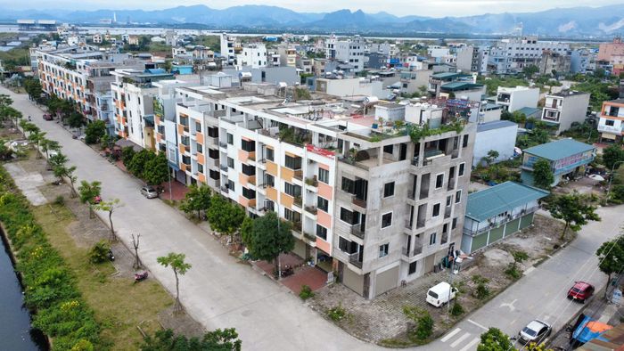 Nghị định 185/2026/NĐ-CP đã có hiệu lực thi hành từ ngày 26/5/2026, tạo cơ sở pháp lý quan trọng cho việc tổ chức lại hệ thống thôn, tổ dân phố trên phạm vi cả nước theo hướng tinh gọn, hiệu quả.