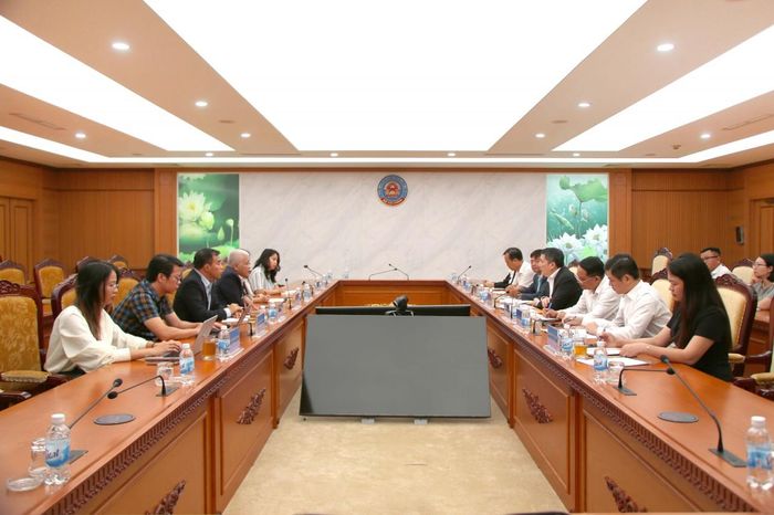 Quang cảnh buổi tiếp và làm việc giữa Thứ trưởng Cao Anh Tuấn với Đoàn cán bộ quản lý cấp cao Tiktok Việt Nam. Ảnh: Đức Minh