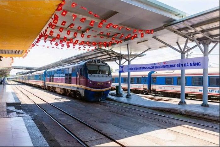  Hỗ trợ một cách chu đáo công tác đón, tiễn đoàn khách tại Ga Đà Nẵng 