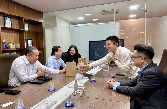  Ban giám hiệu HSU đã có buổi gặp trang trọng, ấm áp với Văn phòng đại diện phía Nam của Tạp chí Kinh tế Môi trường