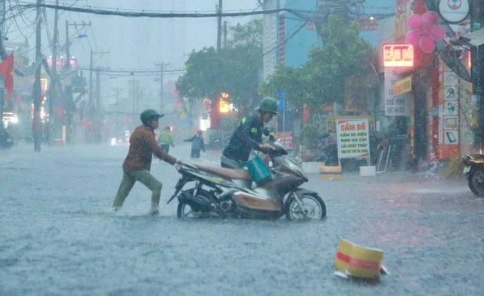 Tình trạng mưa lớn gây ngập đường trong những ngày qua tại TP. Hồ Chí Minh