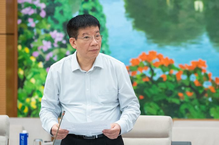 Phó Chủ nhiệm Văn phòng Quốc hội Phạm Đình Toản báo cáo công tác tháng 5 và một số nhiệm vụ trọng tâm trong tháng 6