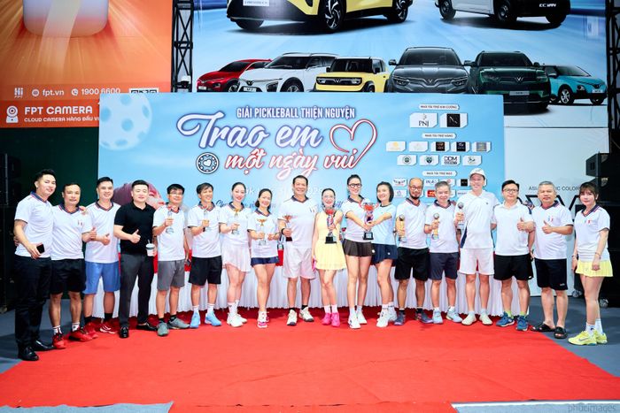 Giải đấu quy tụ 101 cặp vận động viên tranh tài