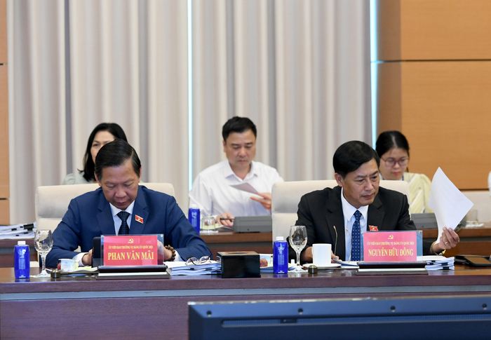 Các đại biểu dự Hội nghị