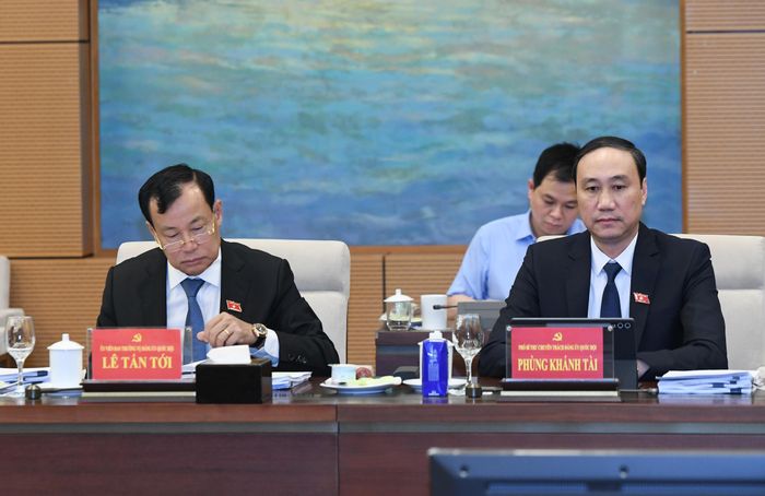 Các đại biểu dự Hội nghị