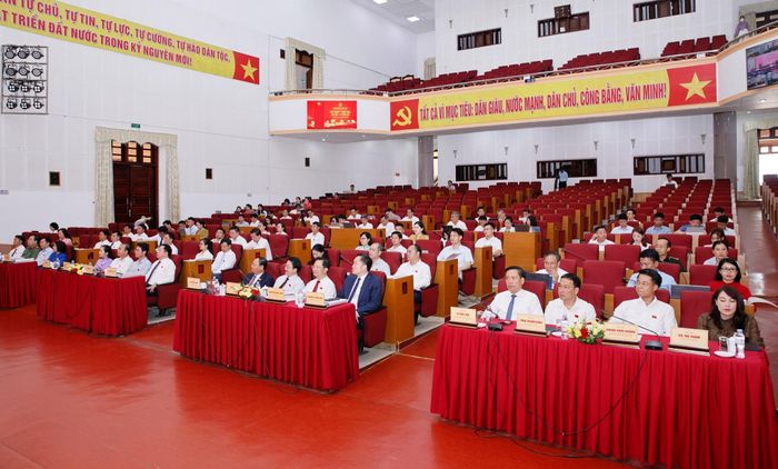 Các đại biểu tham dự kỳ họp