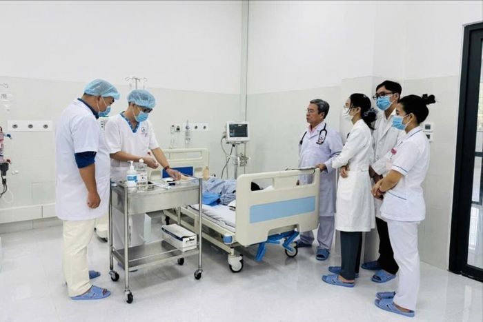 TTYT Quân dân y Côn Đảo triển khai kỹ thuật chạy thận nhân tạo cho bệnh nhân