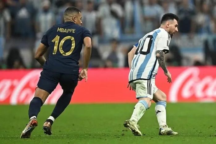 Cách đây 4 năm, Messi đã tạo ra một trong những hành trình vô địch kỳ diệu nhất trong lịch sử World Cup. Dẫu vậy ở hiện tại, chủ nhân 8 quả bóng Vàng liệu có đủ khả năng và cả khát khao để tái hiện điều đó hay không. Ảnh: Reuters.