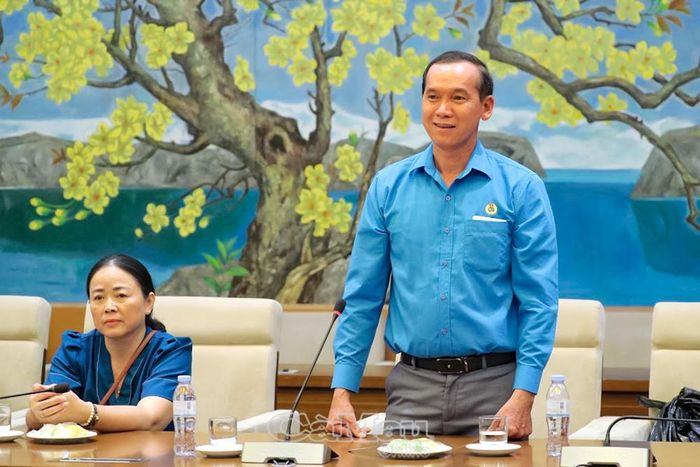  Chủ tịch LĐLĐ tỉnh Cà Mau Lý Công Bắc phát biểu tại buổi gặp mặt.
