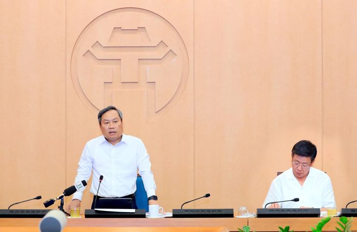 Chủ tịch UBND thành phố Hà Nội Vũ Đại Thắng phát biểu chỉ đạo tại cuộc họp về chuẩn bị khởi công dự án nhà ở xã hội và nhà ở cho thuê. Ảnh: Đình Hiệp
