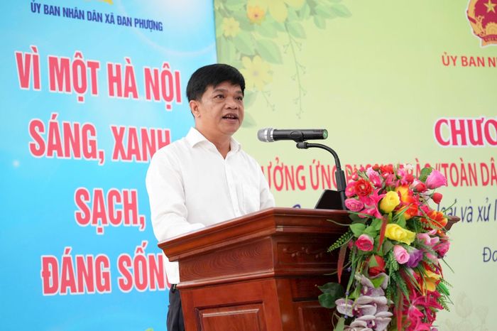 Chủ tịch UBND xã Đan Phượng Nguyễn Viết Đạt phát biểu tại sự kiện. Ảnh: PV