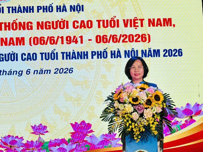 Ủy viên Ban Thường vụ Thành ủy, Chủ tịch Ủy ban MTTQ Việt Nam thành phố Hà Nội Bùi Huyền Mai phát biểu. Ảnh: Bảo Lâm