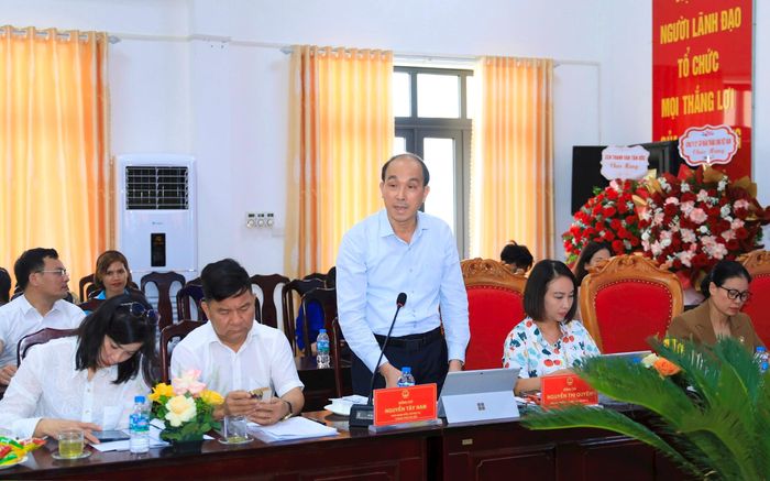 Phó Giám đốc Sở Nội vụ Hà Nội Nguyễn Tây Nam phát biểu tại tọa đàm. Ảnh: Quang Thái