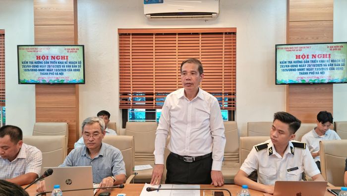 Phó Chi cục trưởng Chi cục Chăn nuôi, Thủy sản và Thú y Hà Nội Trần Sỹ Tiến phát biểu. Ảnh: Ánh Dương