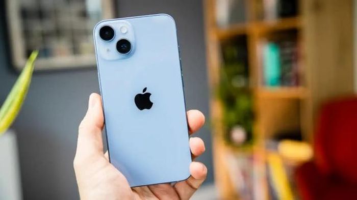 iPhone 14