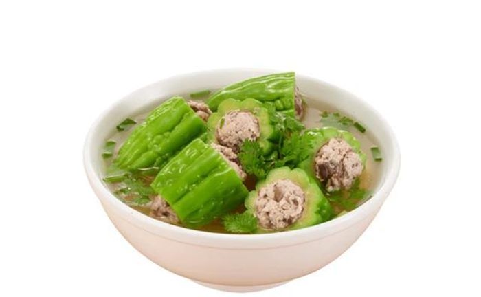 Canh mướp đắng nhồi thịt.