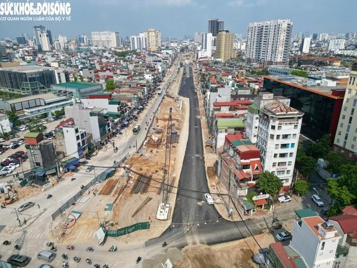 Trước đó, khi đến kiểm tra dự án, Bí thư Thành ủy Hà Nội Trần Đức Thắng nhấn mạnh, đường Vành đai 1 là tuyến trục xương sống, giải tỏa áp lực giao thông khu trung tâm, mở ra không gian phát triển mới, liên kết các khu vực quan trọng của Thủ đô