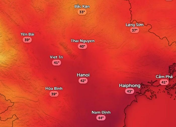 Dự báo nhiệt độ cảm nhận ở một số khu vực tại miền Bắc chiều mai, 5/6. Ảnh: Zoom Earth, OpenStreetMap, ICON.