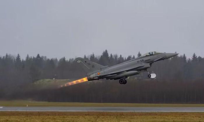 Trong bối cảnh các nước NATO tăng mạnh chi tiêu quốc phòng, Eurofighter tiếp tục được xem là một trong những nền tảng không chiến quan trọng nhất của châu Âu trong nhiều năm tới.