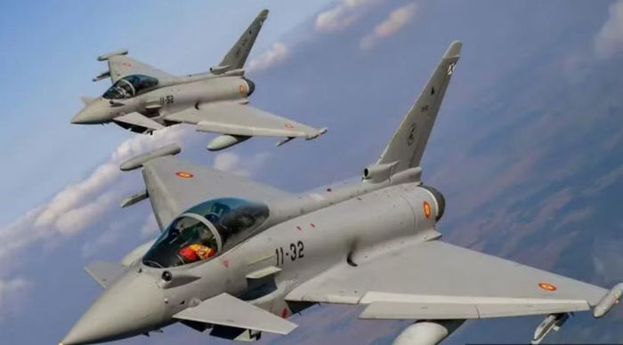 Điểm đáng chú ý nhất trên phiên bản HALCON I nằm ở hệ thống radar quét mảng điện tử chủ động E-Scan ECRS Mk1 thế hệ mới.