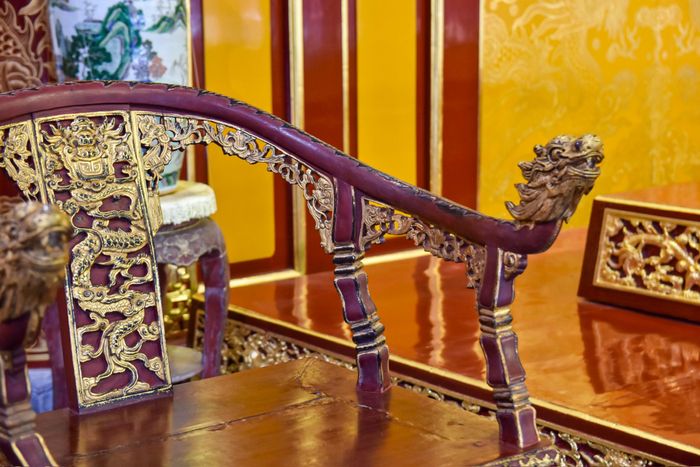  Công tác phục chế được thực hiện từ ngày 22-4-2026 đến ngày 4-5-2026 bằng nguồn kinh phí xã hội hóa, do Công ty Cổ phần Tu bổ Di tích Huế trực tiếp đảm nhiệm. 