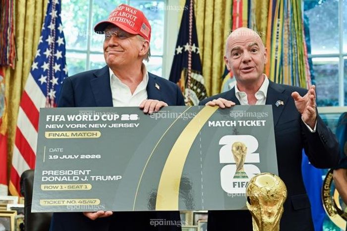  FIFA cảnh báo nạn vé giả đang hoành hành trước giờ bóng lăn. Ảnh: EPA. 