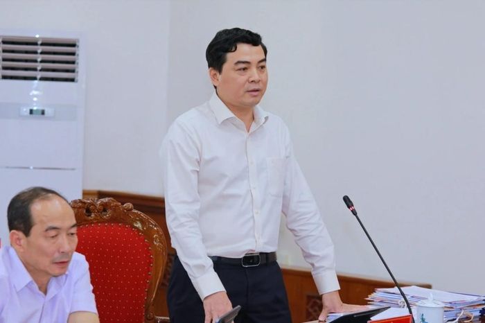  Chủ tịch UBND tỉnh Thanh Hóa ông Nguyễn Hoài Anh phát biểu tại hội nghị. 
