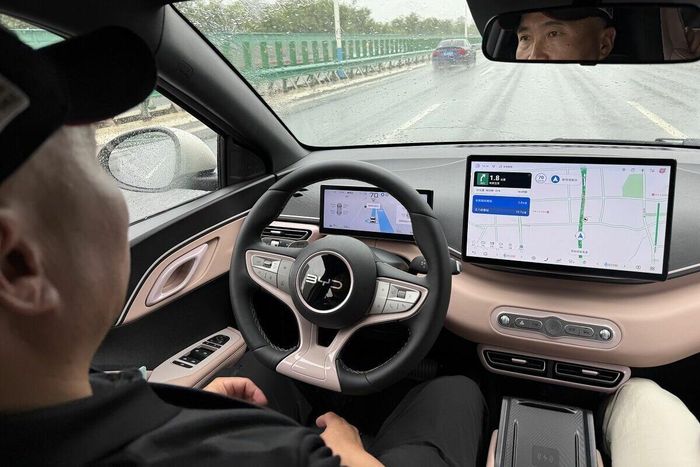  BYD tuyên bố sẽ chi trả toàn bộ chi phí bồi thường và sửa chữa trong vòng 1 năm đối với các vụ tai nạn liên quan đến tính năng hỗ trợ lái City Navigation. 