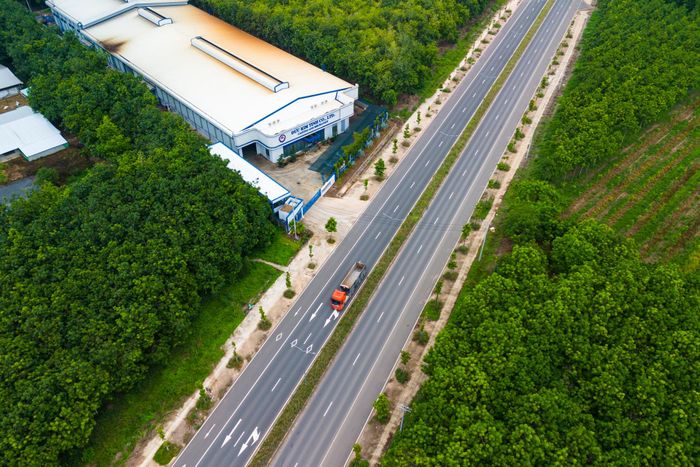  Qua đó, xã tiếp tục đặt mục tiêu hoàn thành kế hoạch phát triển cả năm, xây dựng Phú Giáo ngày càng văn minh, hiện đại và phát triển bền vững. 
